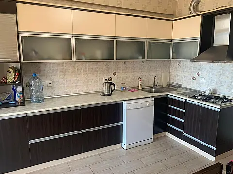 Kirayə verilir 2 otaqlı mənzil 96 m²