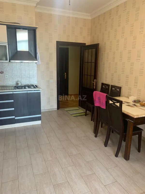 Kirayə verilir 2 otaqlı mənzil 96 m²