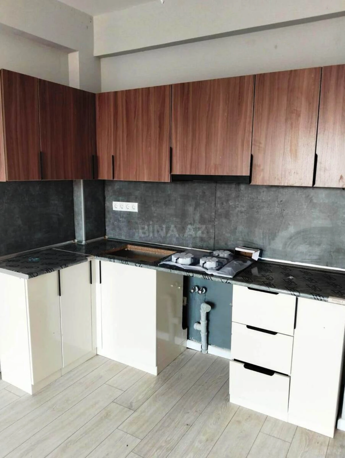 Satılır 3 otaqlı mənzil 80 m²