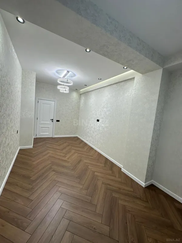 Satılır 3 otaqlı mənzil 105 m²