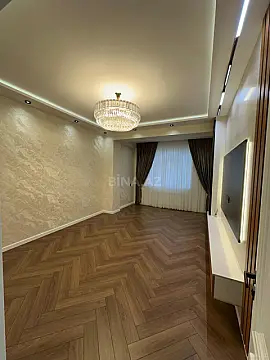 Satılır 3 otaqlı mənzil 105 m²