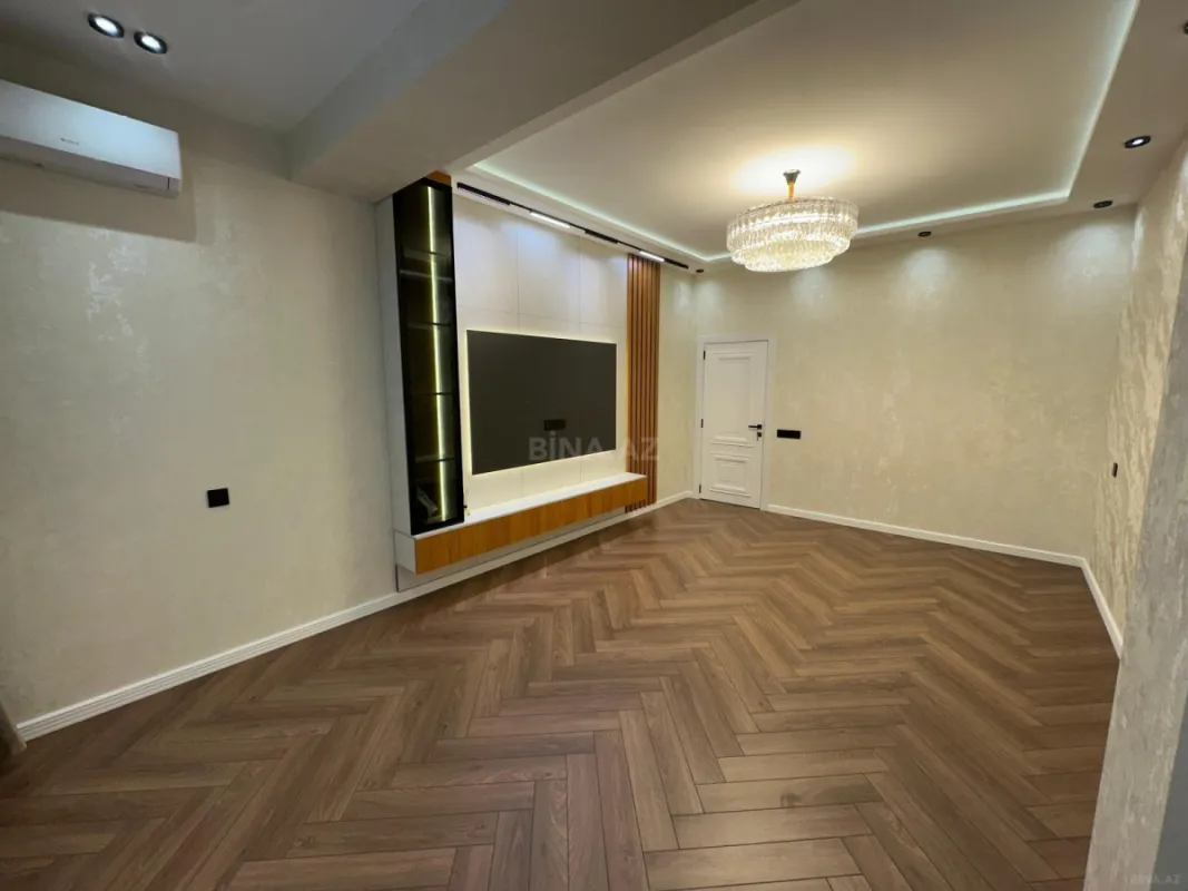 Satılır 3 otaqlı mənzil 105 m²