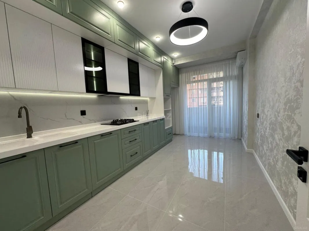 Satılır 3 otaqlı mənzil 105 m²