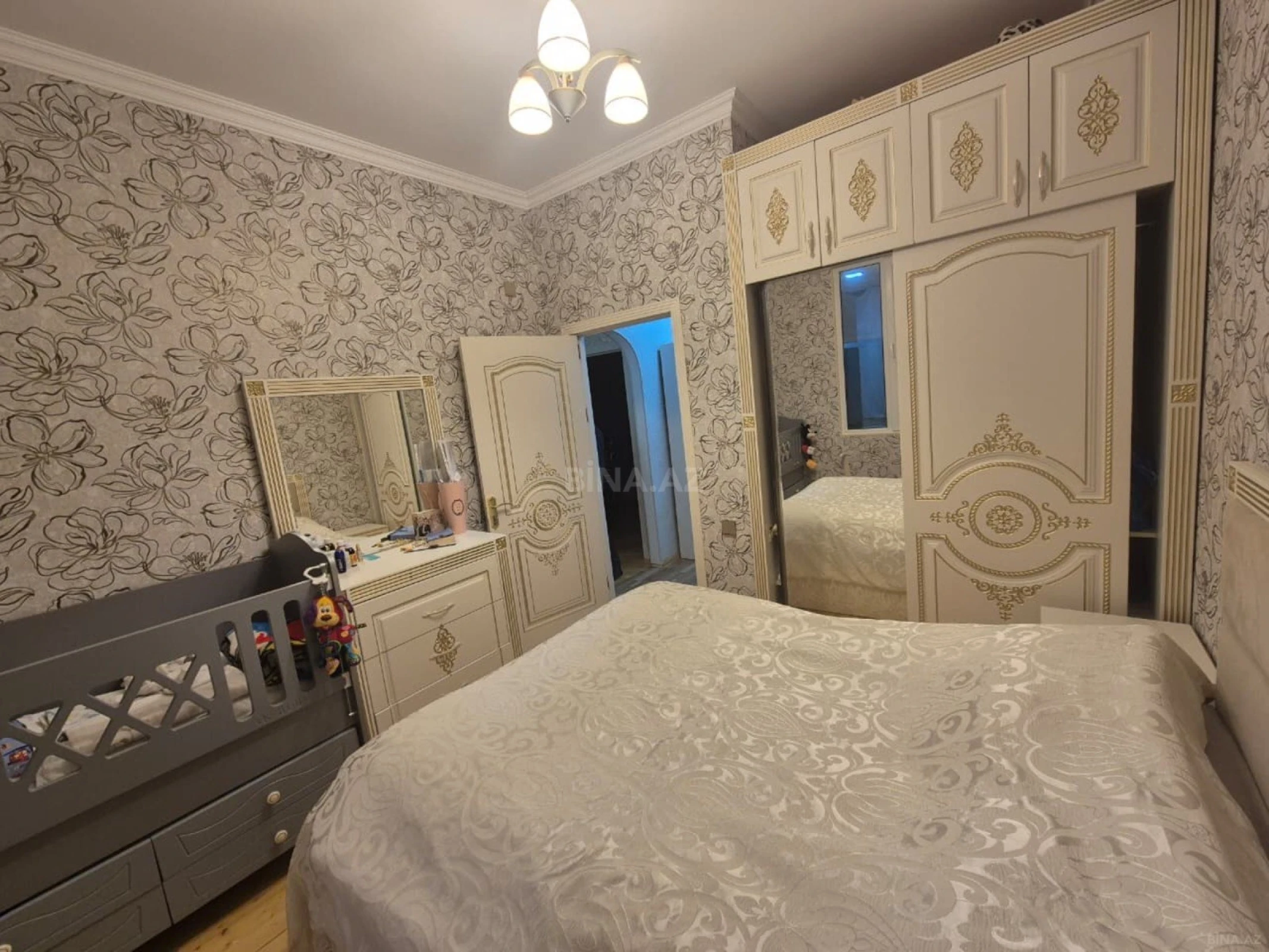Satılır 2 otaqlı mənzil 56 m²