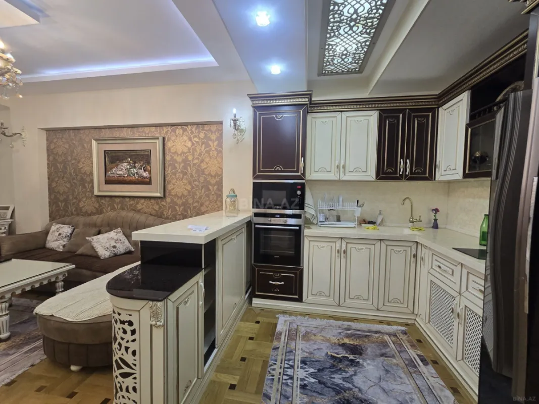 Satılır 3 otaqlı mənzil 96 m²