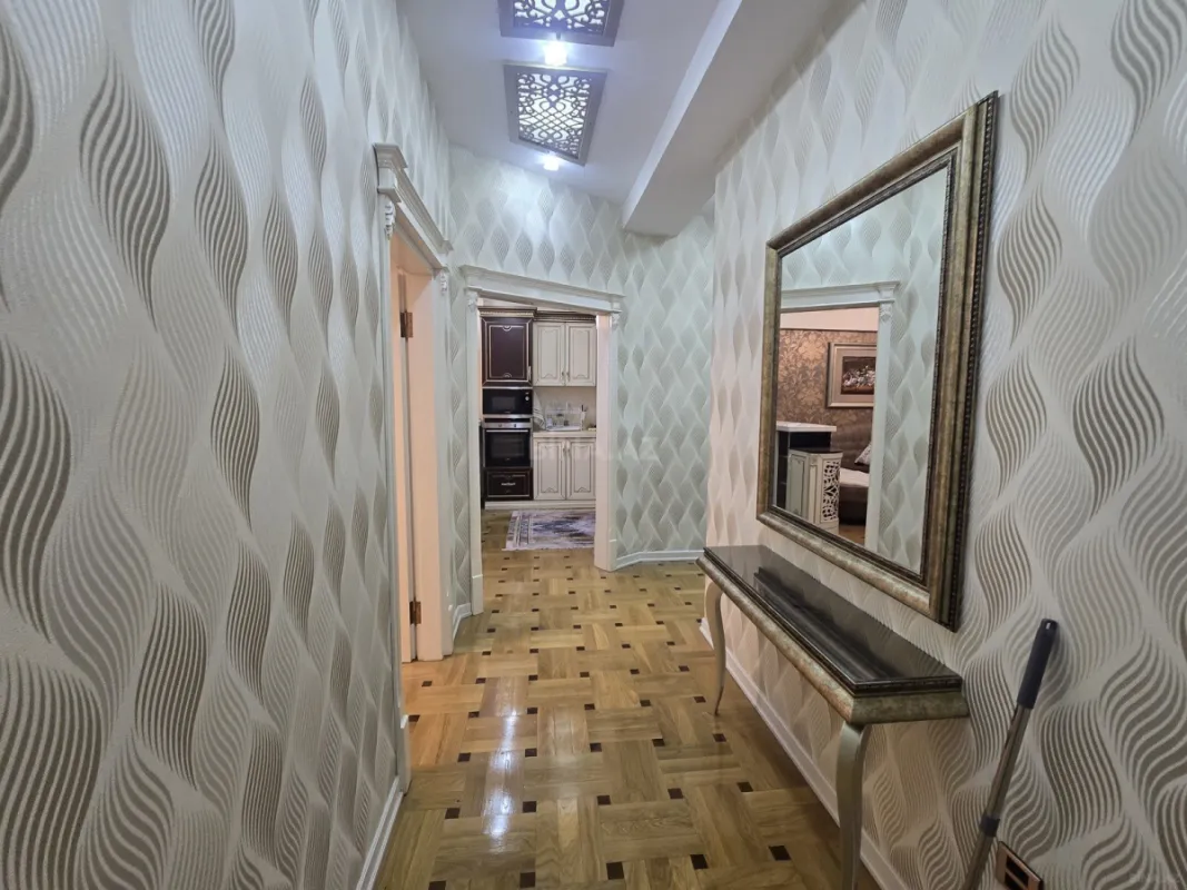 Satılır 3 otaqlı mənzil 96 m²