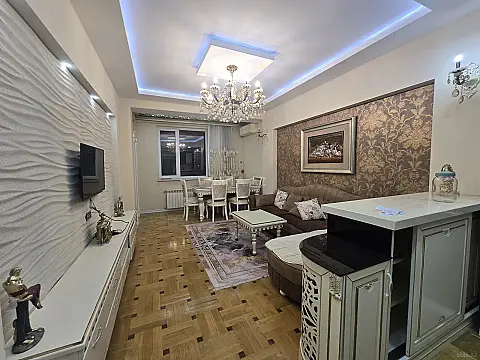 Satılır 3 otaqlı mənzil 96 m²