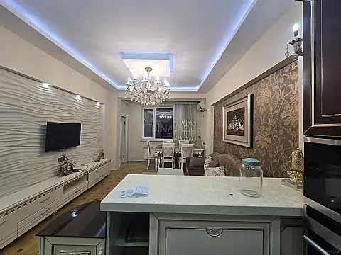 Satılır 3 otaqlı mənzil 96 m²