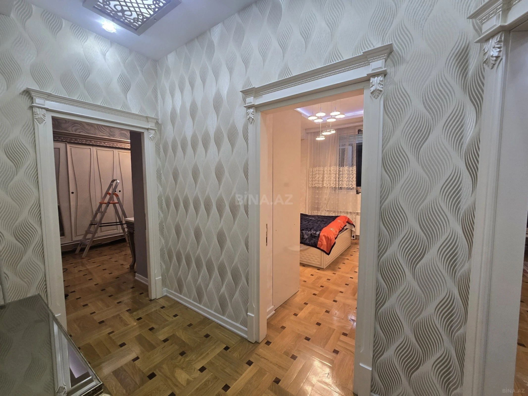 Satılır 3 otaqlı mənzil 96 m²