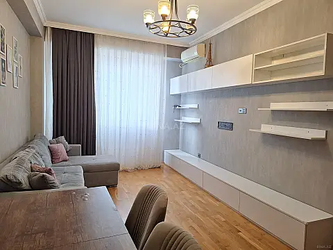Satılır 2 otaqlı mənzil 60 m²