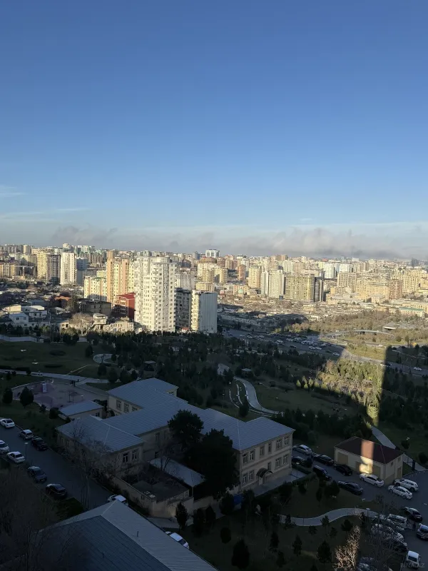 Satılır 4 otaqlı mənzil 181 m²