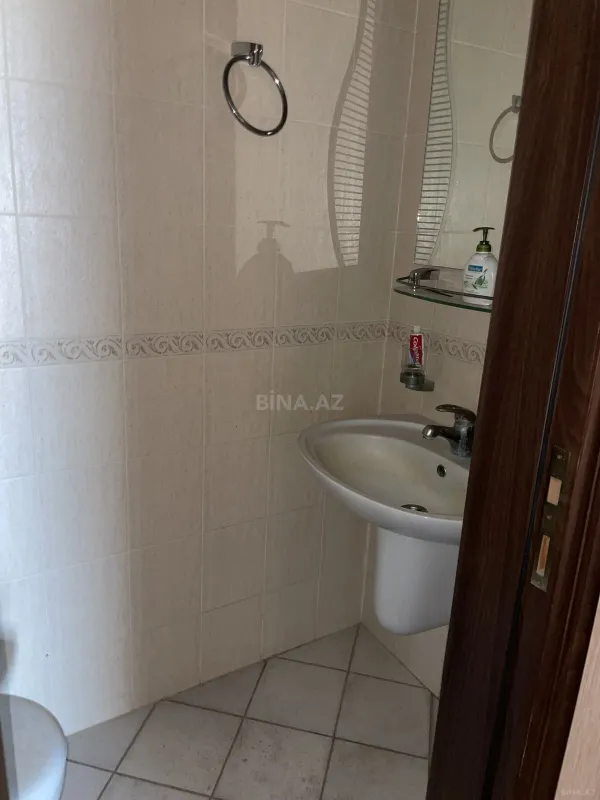 Satılır 3 otaqlı mənzil 94 m²