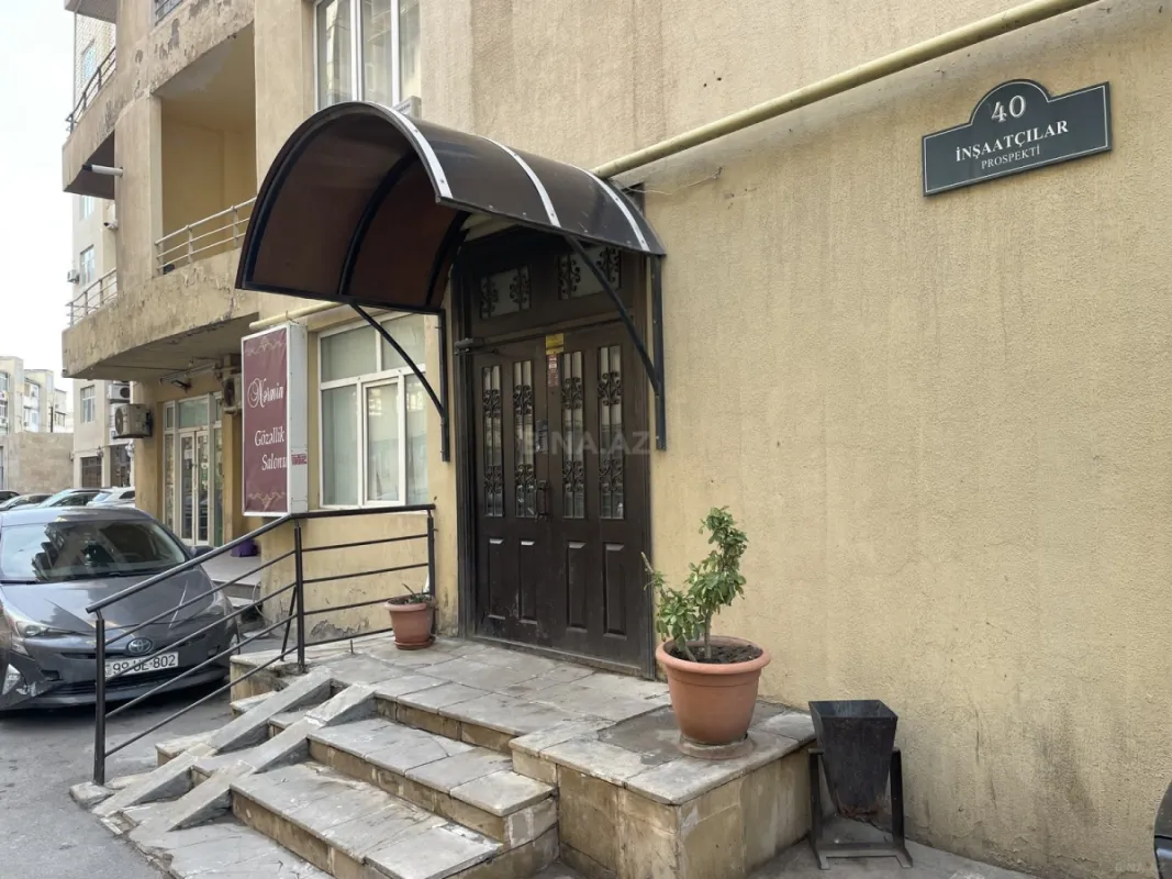 Satılır 3 otaqlı mənzil 94 m²