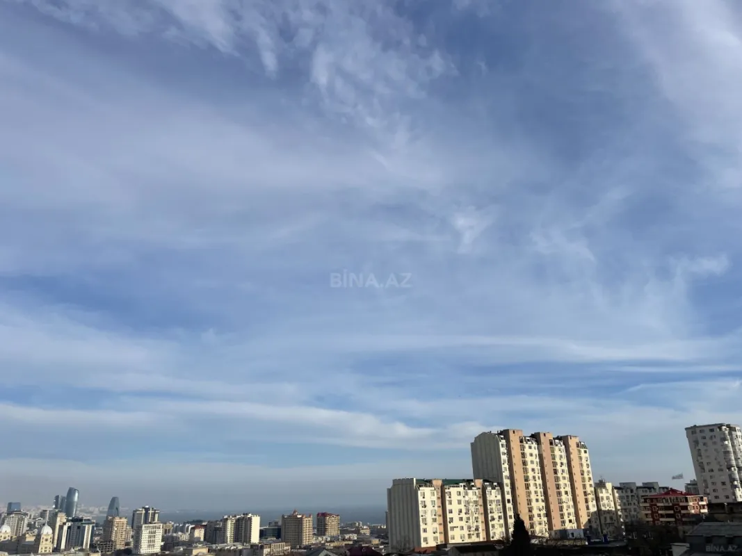 Satılır 3 otaqlı mənzil 94 m²