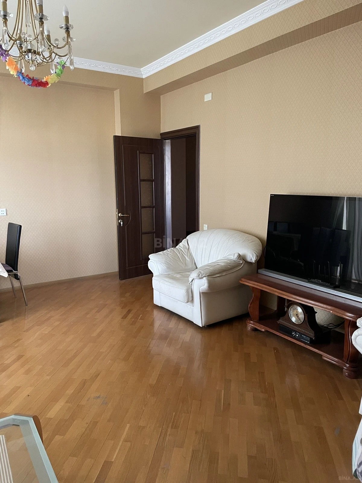 Satılır 3 otaqlı mənzil 94 m²