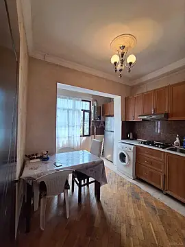 Kirayə verilir 1 otaqlı mənzil 45 m²