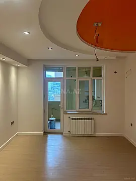 Satılır 3 otaqlı mənzil 183 m²