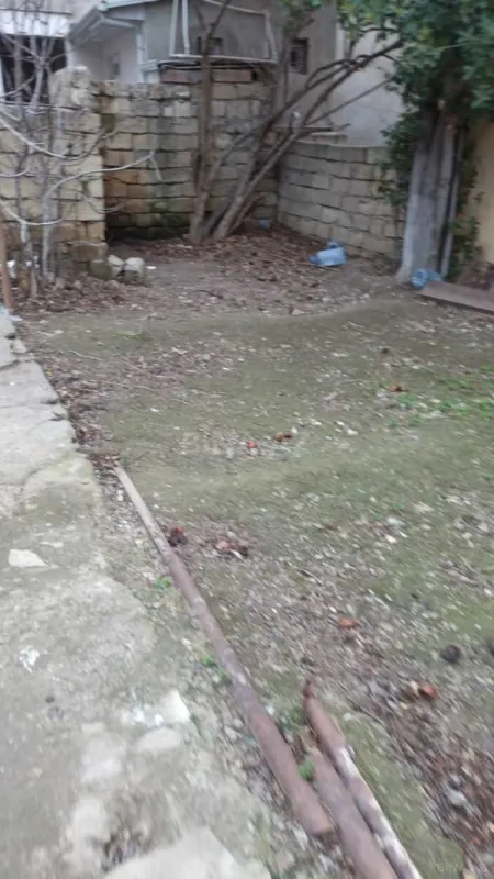 Satılır 4 otaqlı həyət evi 80 m²