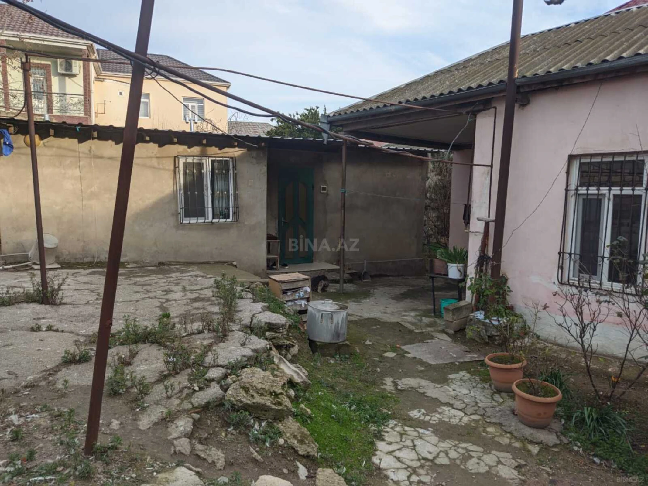 Satılır 4 otaqlı həyət evi 80 m²