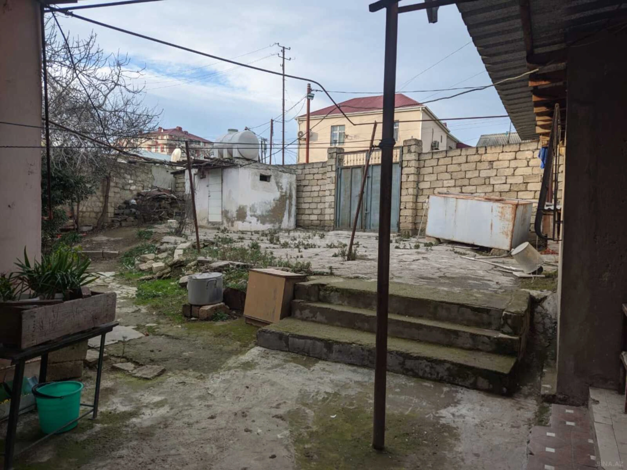 Satılır 4 otaqlı həyət evi 80 m²