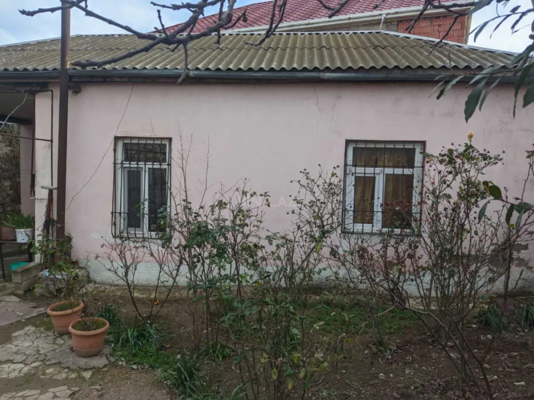 Satılır 4 otaqlı həyət evi 80 m²
