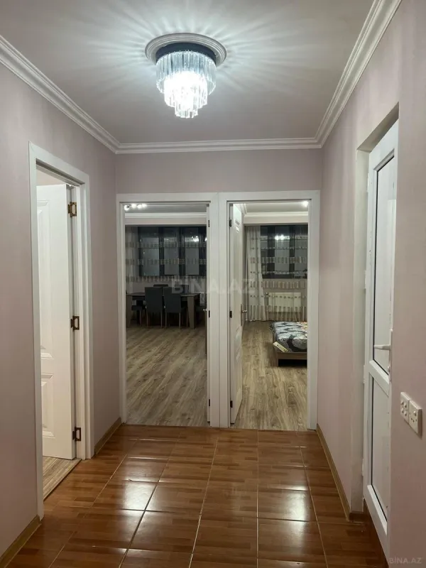 Satılır 3 otaqlı mənzil 105 m²