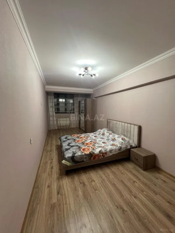 Satılır 3 otaqlı mənzil 105 m²