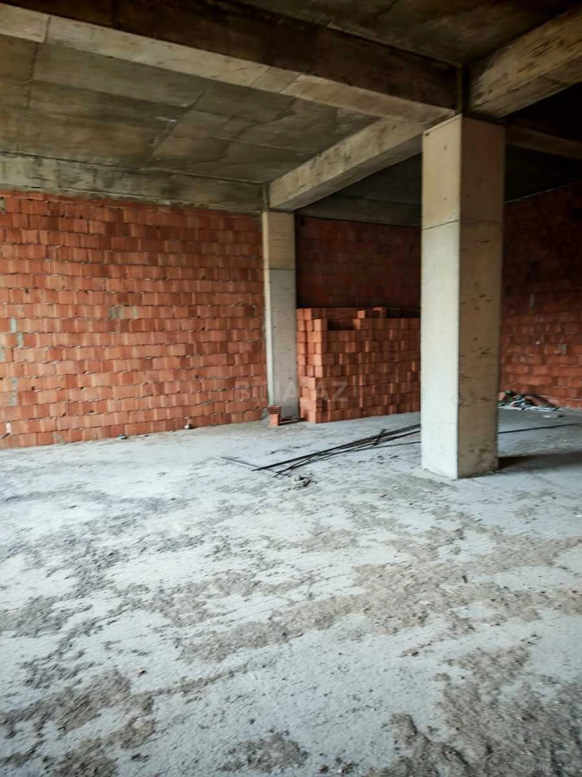 Satılır 3 otaqlı mənzil 125 m²