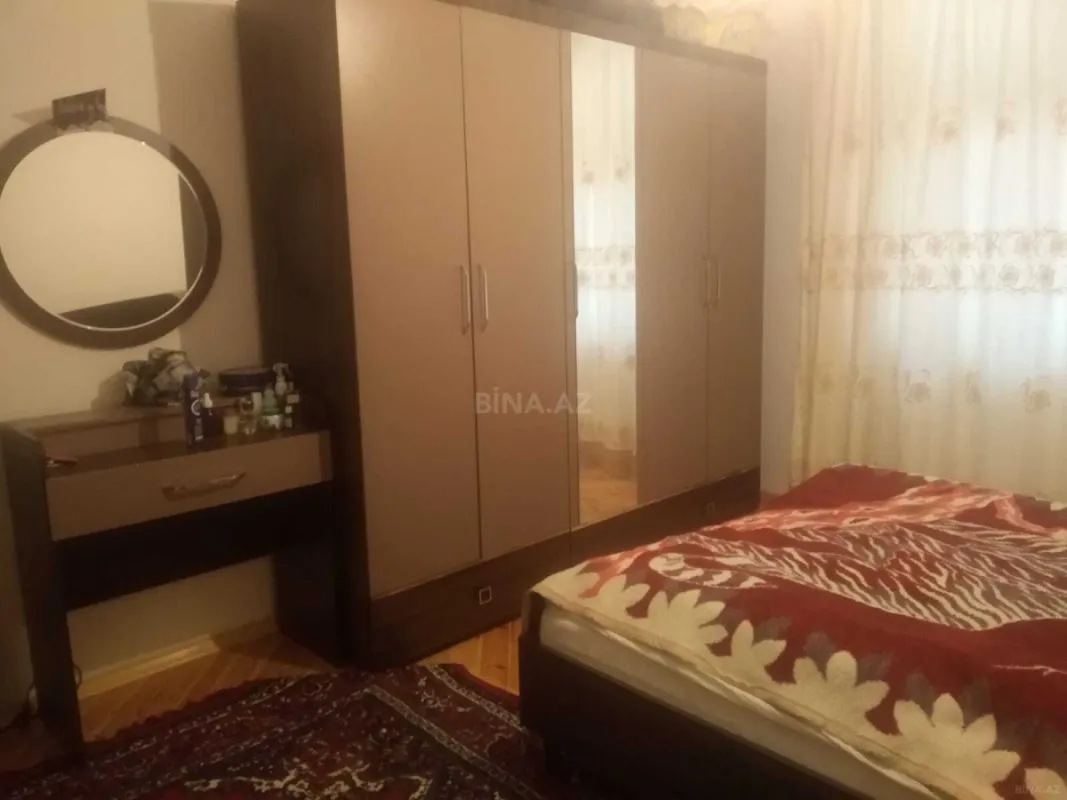 Satılır 3 otaqlı mənzil 98 m²