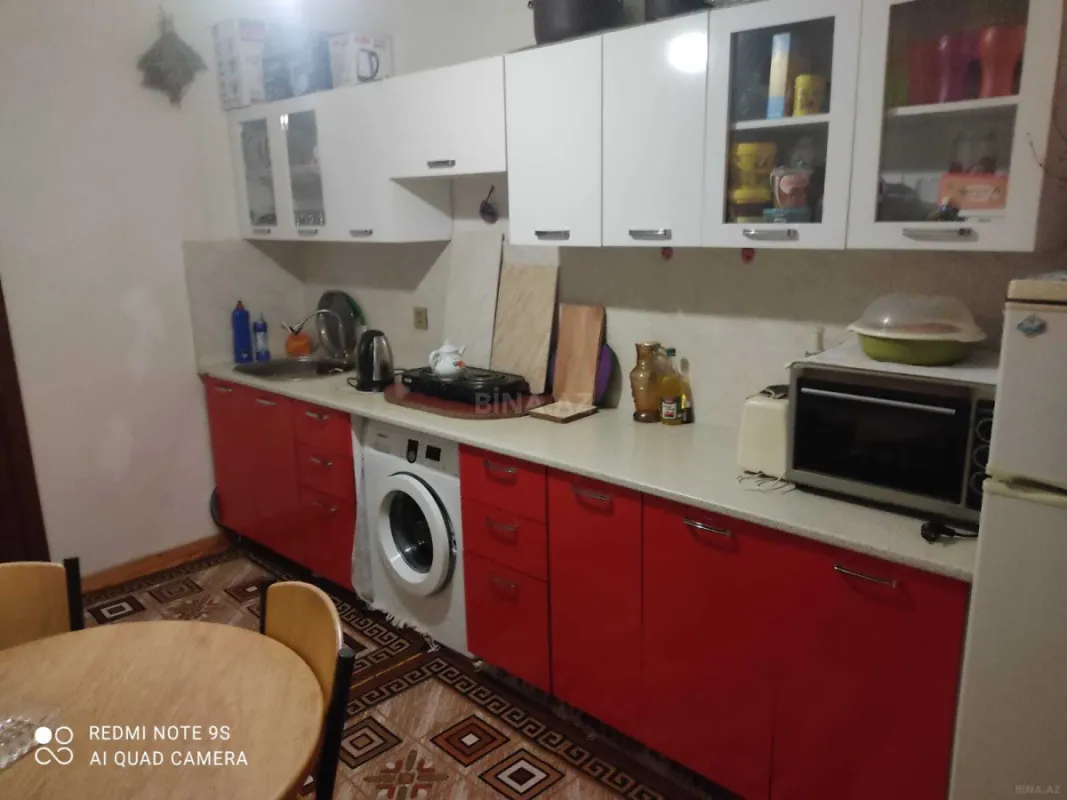 Satılır 3 otaqlı mənzil 98 m²