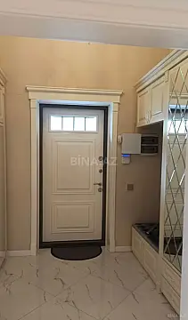Satılır 5 otaqlı həyət evi 300 m²