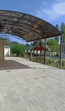 Satılır 5 otaqlı həyət evi 300 m²