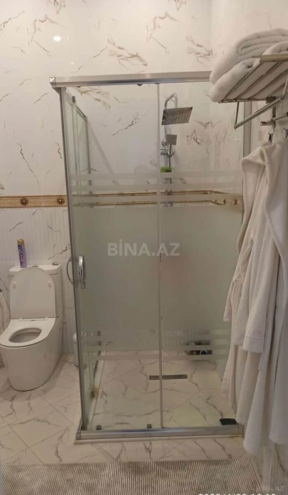 Satılır 5 otaqlı həyət evi 300 m²