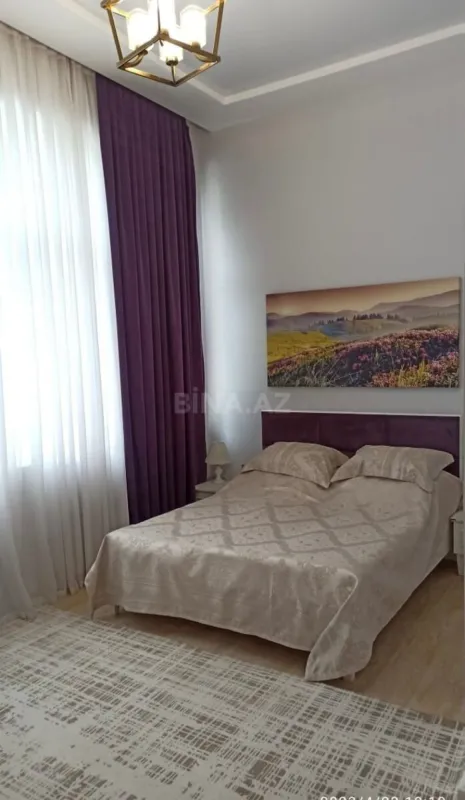 Satılır 5 otaqlı həyət evi 300 m²