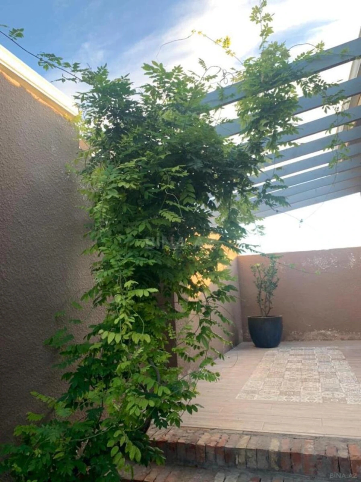 Satılır 4 otaqlı həyət evi 165 m²