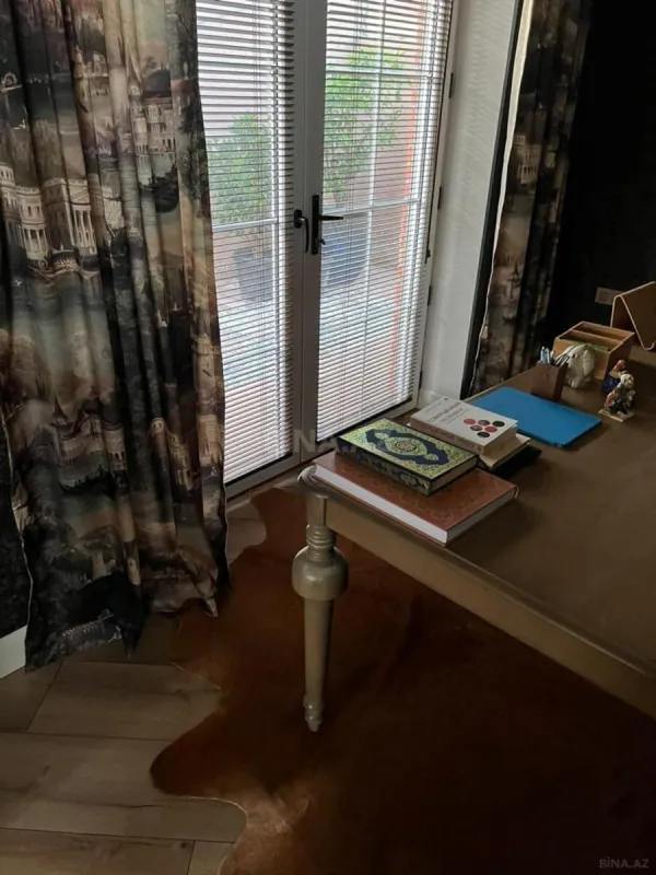 Satılır 4 otaqlı həyət evi 165 m²