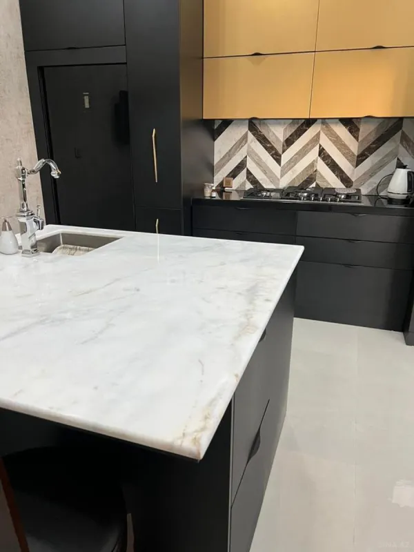 Satılır 4 otaqlı həyət evi 165 m²