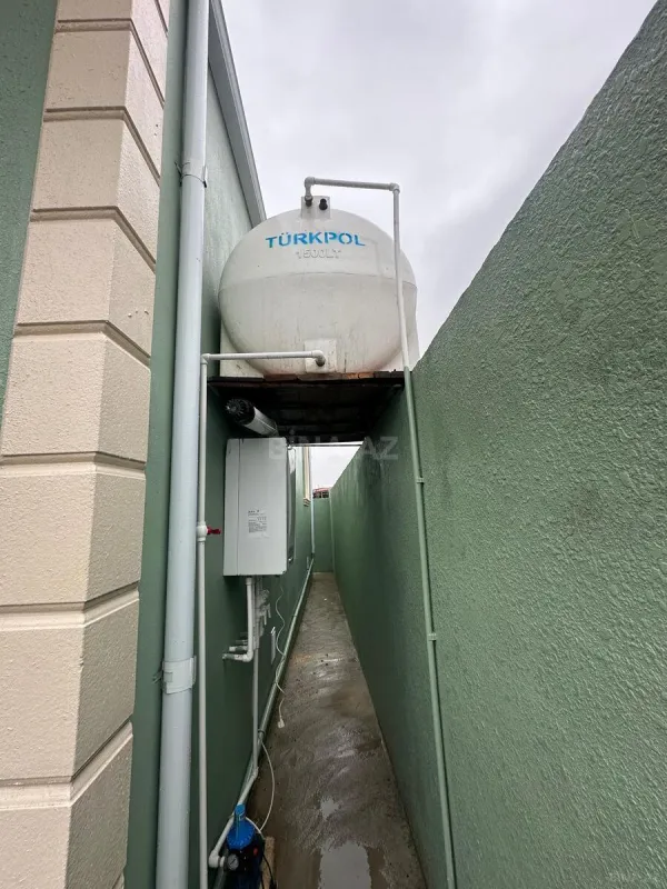 Satılır 4 otaqlı həyət evi 115 m²