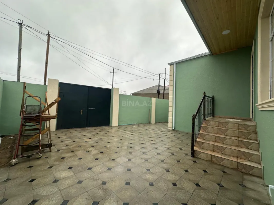 Satılır 4 otaqlı həyət evi 115 m²