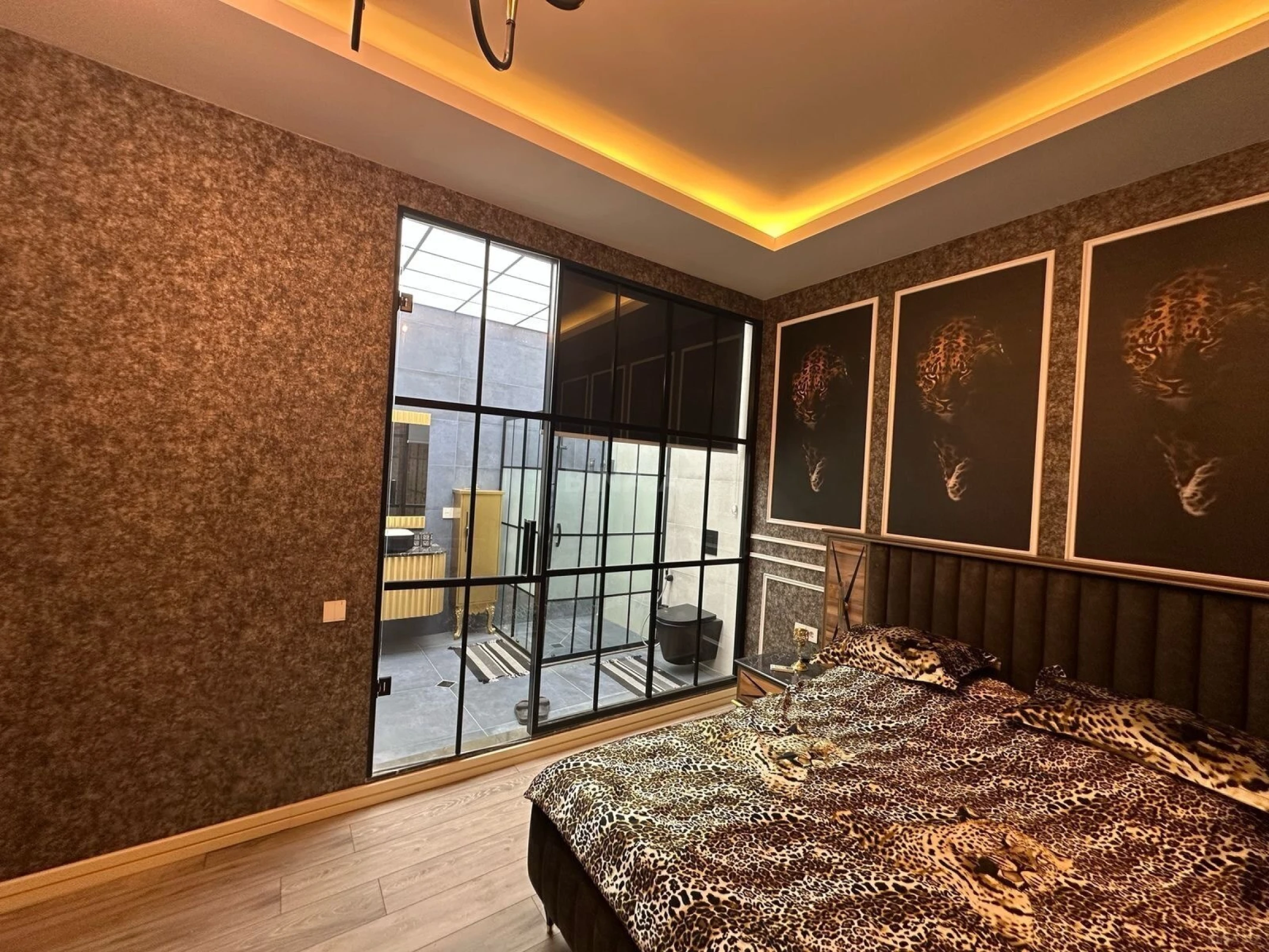 Satılır 5 otaqlı həyət evi 400 m²