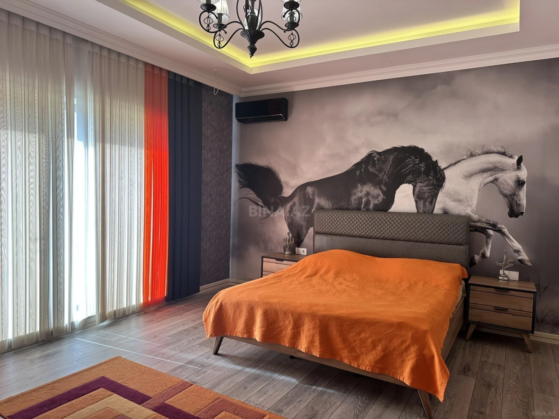 Satılır 5 otaqlı həyət evi 400 m²