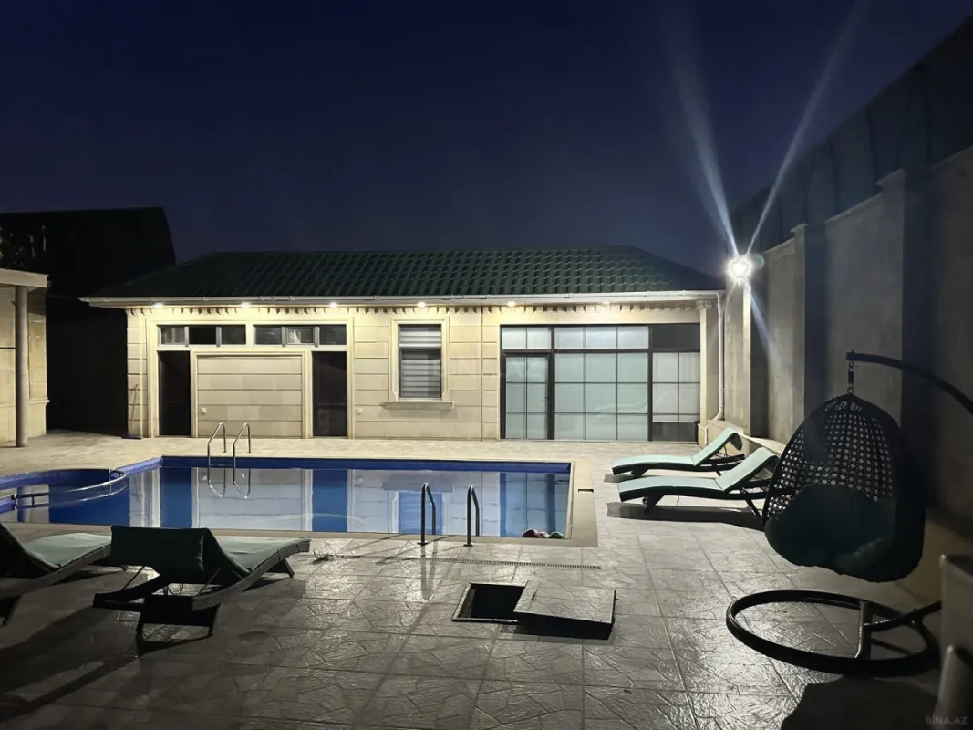 Satılır 5 otaqlı həyət evi 400 m²