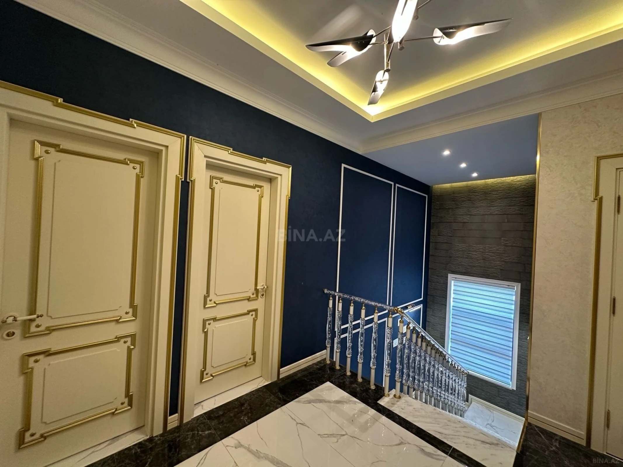 Satılır 5 otaqlı həyət evi 400 m²
