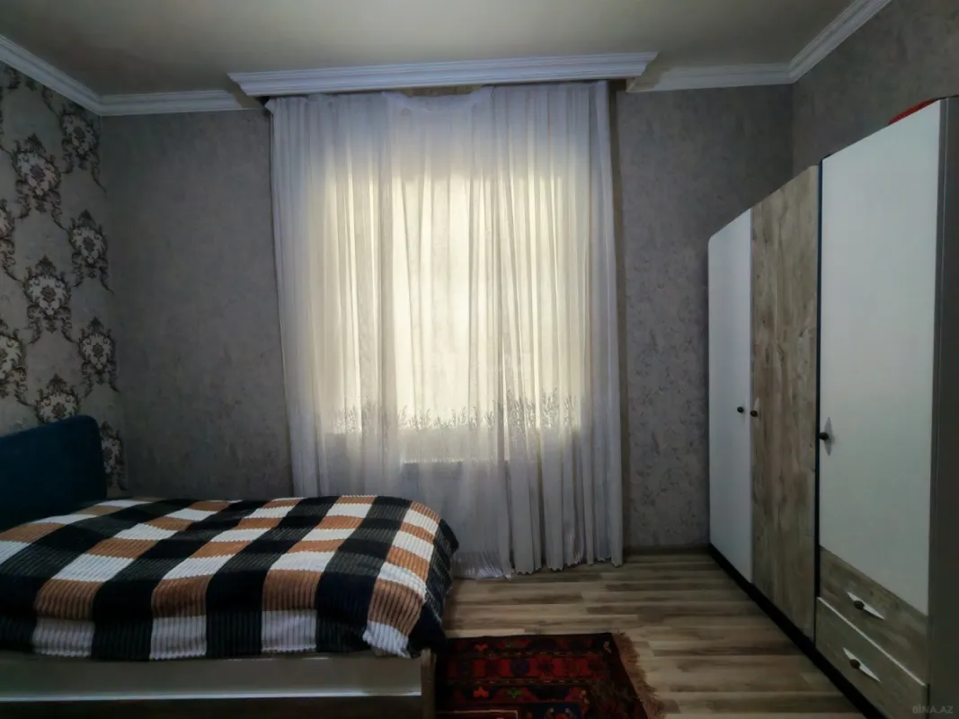 Satılır 4 otaqlı həyət evi 140 m²