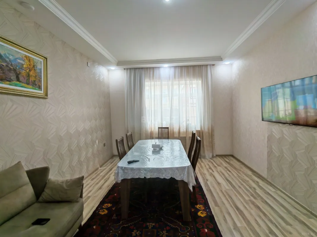 Satılır 4 otaqlı həyət evi 140 m²