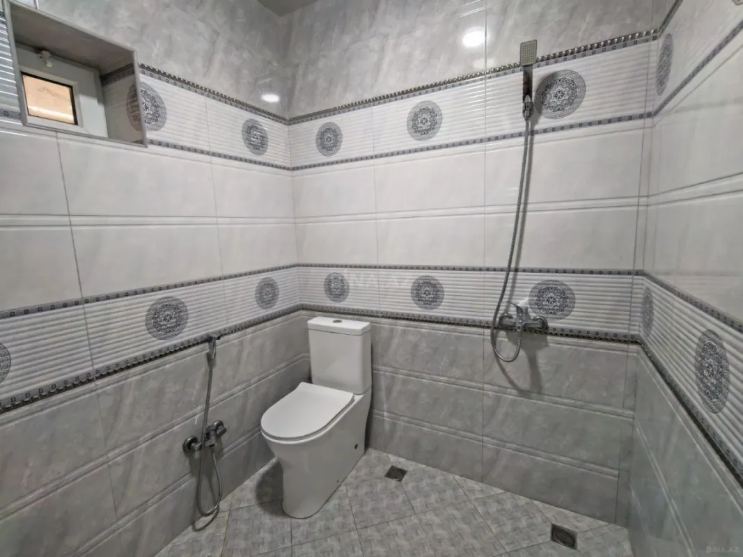 Satılır 4 otaqlı həyət evi 140 m²