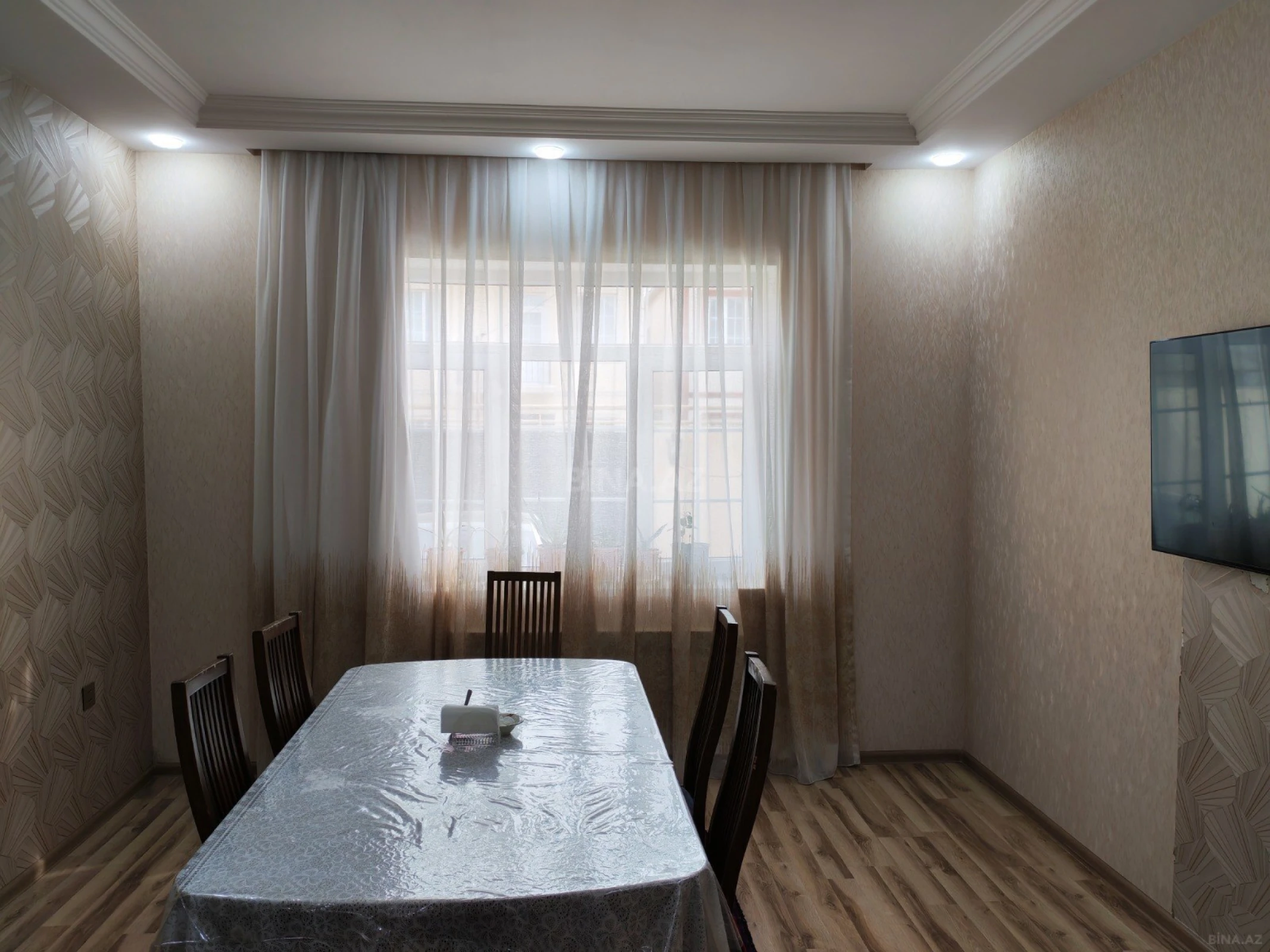 Satılır 4 otaqlı həyət evi 140 m²