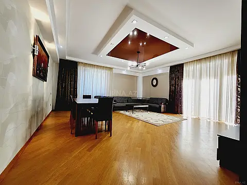 Satılır 3 otaqlı mənzil 128 m² — Bakı, Nizami 3 otaq 128.00 m²