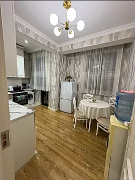 Kirayə verilir 2 otaqlı mənzil 90 m²