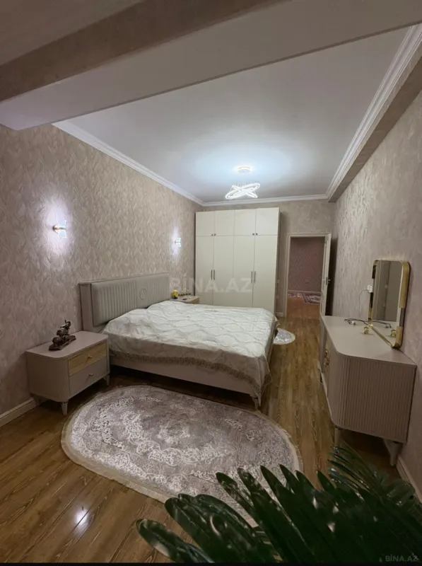 Kirayə verilir 2 otaqlı mənzil 90 m²